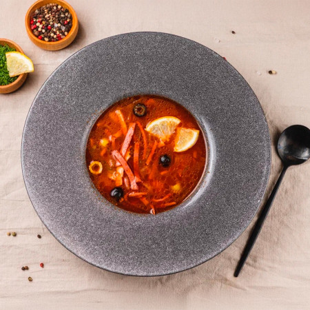 Солянка по-домашнему Солянка по-домашнему